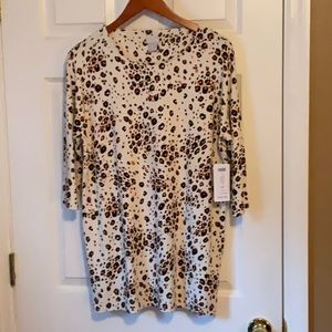 Chico’s Women’s Orange Black Animal Print Top Size 0P (4P) Brand New